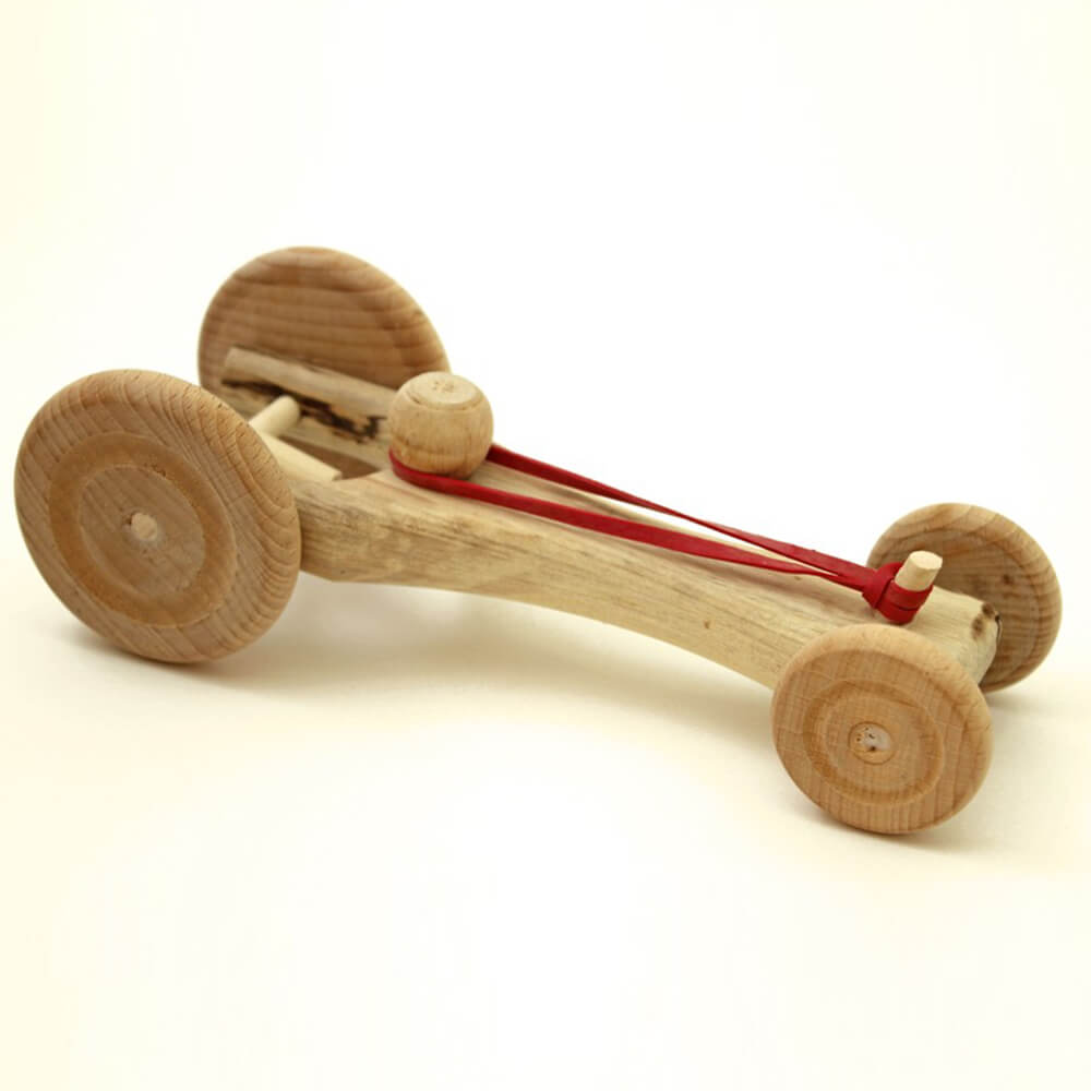 اسباب بازی ماشین چوبی